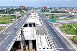 Tháo gỡ khó khăn, đẩy nhanh tiến độ cao tốc Thành phố Hồ Chí Minh-Long Thành