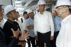 Chánh án Tòa án nhân dân tối cao Nguyễn Văn Quảng khảo sát tiến độ dự án Fab-Lab tại Đà Nẵng