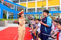 Phối hợp tuyên truyền an toàn giao thông cho học sinh