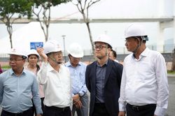 Chánh án Tòa án nhân dân tối cao Nguyễn Văn Quảng Khảo sát tiến độ dự án phòng thí nghiệm công nghệ bán dẫn