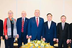 Lãnh đạo TPHCM tiếp Đoàn đại biểu Đảng Công nhân Hungary