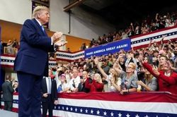 Bầu cử giữa nhiệm kỳ Mỹ: Phép thử quyền lực với Tổng thống Trump