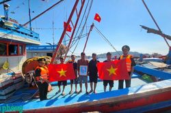 Tăng cường tuyên truyền pháp luật, đồng hành cùng ngư dân và bảo đảm an toàn trên biển