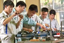 Nghiên cứu miễn tiền sử dụng đất, giảm tiền thuê đất cho cơ sở giáo dục trong nước