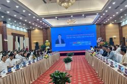 Gỡ vướng thuế - hải quan: Khơi thông động lực tăng trưởng