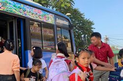 Sáng nay, học sinh điểm lẻ Tiến Sơn đã đi học trở lại
