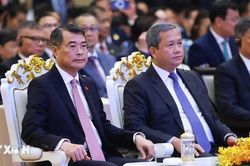 Thủ tướng Lê Minh Hưng và Thủ tướng Hun Manet dự Diễn đàn Doanh nghiệp Việt Nam-Campuchia