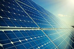 Các nhà khoa học tìm ra cách nâng hiệu suất pin mặt trời tiệm cận 43%