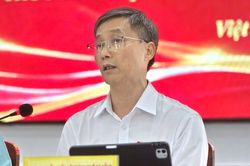 ĐBQH Nguyễn Khánh Ngọc lý giải việc người dân phải nộp nhiều giấy tờ khi làm thủ tục