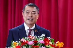 Thủ tướng Lê Minh Hưng yêu cầu đưa Unitel trở thành doanh nghiệp số hàng đầu tại Lào