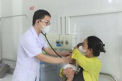 Bảo vệ trẻ em trước làn khói thuốc lá