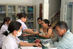 Chú trọng công tác chăm sóc sức khỏe an toàn, liên tục