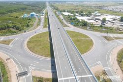 Phấn khởi khi đường cao tốc Bến Lức - Long Thành thông xe