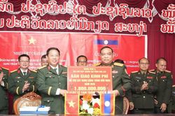 Gia Lai hỗ trợ 1,8 tỷ đồng để Bộ CHQS tỉnh Chămpasak xây dựng công trình hữu nghị