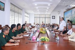 Đoàn đại biểu Hội hữu nghị với Việt Nam tại tỉnh Primorye, Liên bang Nga làm việc với Hội Cựu chiến binh tỉnh Khánh Hòa