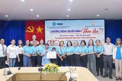 Báo và Phát thanh, Truyền hình Khánh Hòa phối hợp trao 45 triệu đồng hỗ trợ bệnh nhân có hoàn cảnh khó khăn