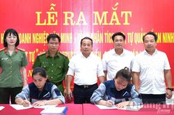'Doanh nghiệp văn minh-Công nhân tích cực, tự quản về an ninh, trật tự'
