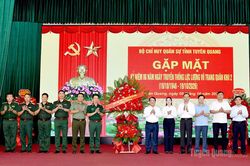 Gặp mặt kỷ niệm 80 năm ngày truyền thống lực lượng vũ trang Quân khu 2