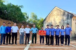 Phú Thọ: VKSND khu vực 9 chung sức xây dựng mái ấm Đại đoàn kết