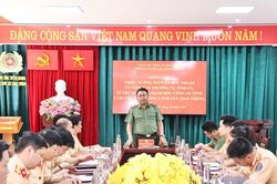 Giám đốc Công an tỉnh Tuyên Quang làm việc với Phòng Cảnh sát giao thông