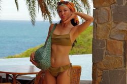 Mỹ nhân sinh năm 1994 từng gây sốt truyền hình ở tuổi 16, nay diện bikini khoe dáng gợi cảm, nhan sắc ngày càng thăng hạng