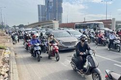 Nút giao An Phú: Kẹt xe triền miên, liên tục trễ hẹn