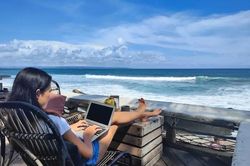 Không năm nào tôi nghỉ hết phép vì đi nghỉ thực chất là làm việc online