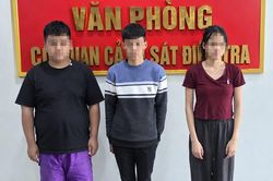 Bị đòi lại xe mượn, thiếu niên rủ đồng bọn vác kiếm truy đuổi, cướp tài sản