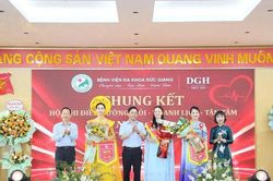 Đổi mới phong cách phục vụ, nâng cao sự hài lòng của người bệnh