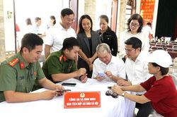 Xã Bình Minh đưa kỹ năng số đến gần người dân