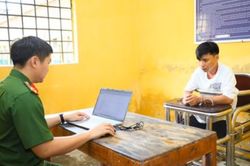 Diễn biến mới nhất vụ kẻ 'điên tình' chặn đường, dùng dao chém 3 mẹ con cô giáo ở Cà Mau