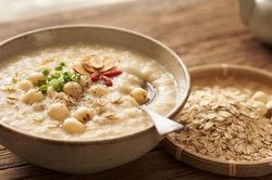 5 món cháo giàu magie tốt cho người sau tuổi 70