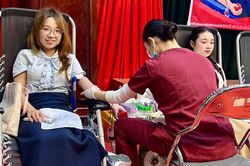 Hàng trăm người tham gia ngày hội hiến máu tại Quảng Trị