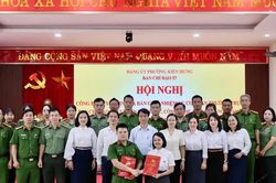 Chủ động nhiệm vụ chuyển đổi số