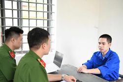 Triệt phá đường dây rửa tiền xuyên quốc gia qua 'chợ đen' tài khoản ngân hàng