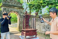 Số hoá ở Cố đô Hoa Lư: 'Đánh thức' di sản trong kỷ nguyên số
