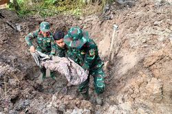 Cà Mau:Tìm thấy thêm hài cốt liệt sĩ tại Nghĩa trang tạm Cầu Chữ Y