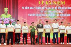 CLB bóng đá Công an Hà Nội đón nhận Huân chương Lao động hạng Nhất