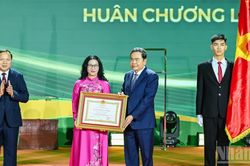 [Ảnh] Chủ tịch Quốc hội Trần Thanh Mẫn dự Lễ kỷ niệm 70 năm Học viện Nông nghiệp Việt Nam