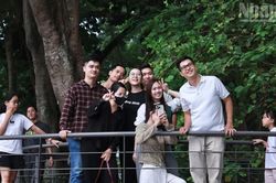 Hà Nội: 'Dải lụa ký ức' không gian trải nghiệm thu hút nhiều khách tham quan