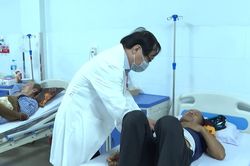 [Video] 55 người nhập viện do nghi ngộ độc thực phẩm sau khi ăn bánh mì
