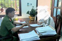 Kẻ ẩn danh lộ diện