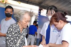 TPHCM vượt 6 triệu lượt khám sức khỏe toàn dân