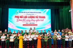 Phụ nữ lực lượng vũ trang đoàn kết, năng động, nghĩa tình