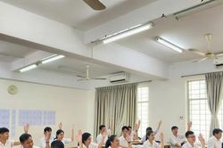 Lựa chọn cơ sở uy tín để xuất khẩu lao động, tránh 'bẫy' việc nhẹ, lương cao