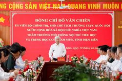 Phó Chủ tịch Thường trực Quốc hội Đỗ Văn Chiến thăm Trường PTNT TH&THCS Sam Mứn