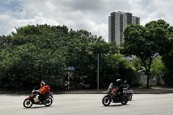 Dự báo thời tiết 10 ngày tới (10-20/10): Bắc Bộ ngày nắng; Trung Bộ và Nam Bộ mưa rào rải rác, có nơi mưa to