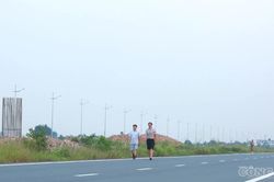 Cận cảnh đường song hành Vành đai 4 được thông xe kỹ thuật dịp 10/10