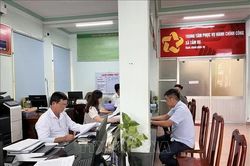 Người dân hài lòng từ việc cắt giảm thời gian làm thủ tục hành chính