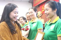 Tháng 10 yêu thương: Lắng nghe phụ nữ, đồng hành cùng trẻ em
